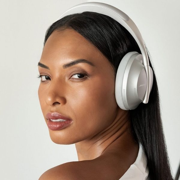 Bose Noise Cancelling Headphones 700 Luxe Silver